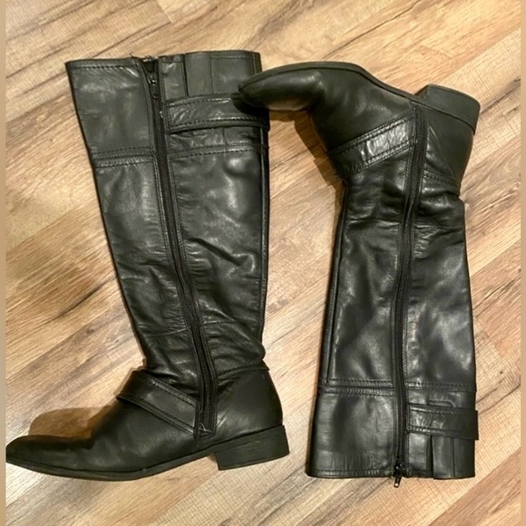 Nine West Black Leather Riding Boots | Size 6 - Picture 2 of 3
